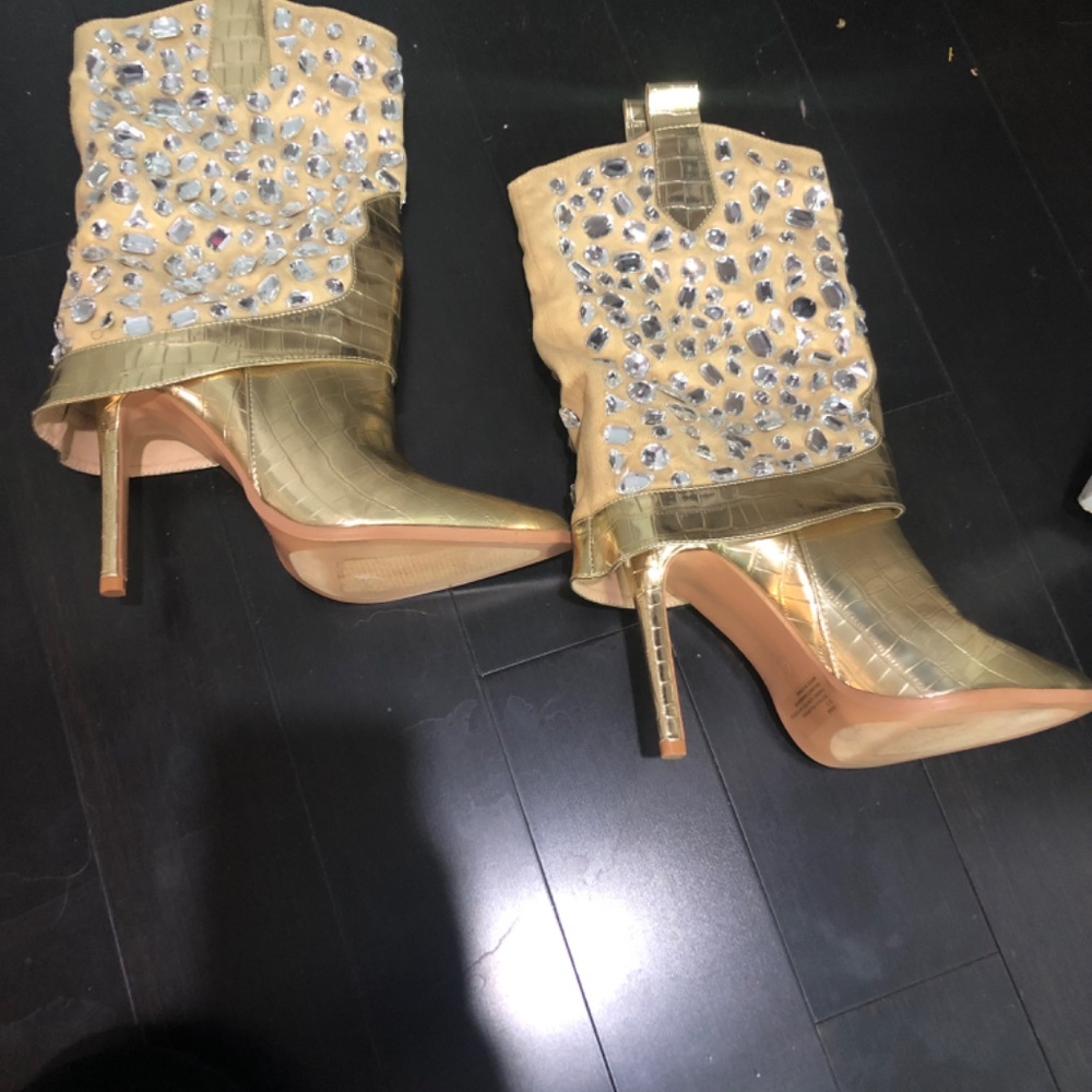 Gold and Rhinestone Boots 8.5 - Picture 4 of 6